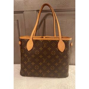 ♥️ Louis Vuitton Neverfull PM Tote Bag ♥️